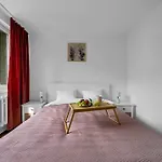 Apartman Downtown - Balcony, Vistula River Nearby - By Rentujemy Varsó
