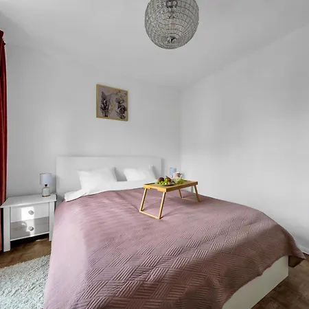Apartment Downtown - Balcony, Vistula River Nearby - By Rentujemy *